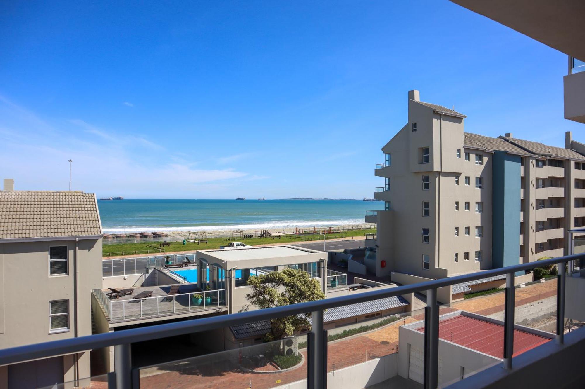 2 Bedroom Oceanfront With Sea Views Apartment